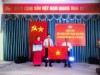 Trao tặng 500 lá cờ Tổ quốc cho ngư dân xã Bình Minh tại Ngày hội Đại đoàn kết toàn dân tộc khu dân cư Bình Tịnh