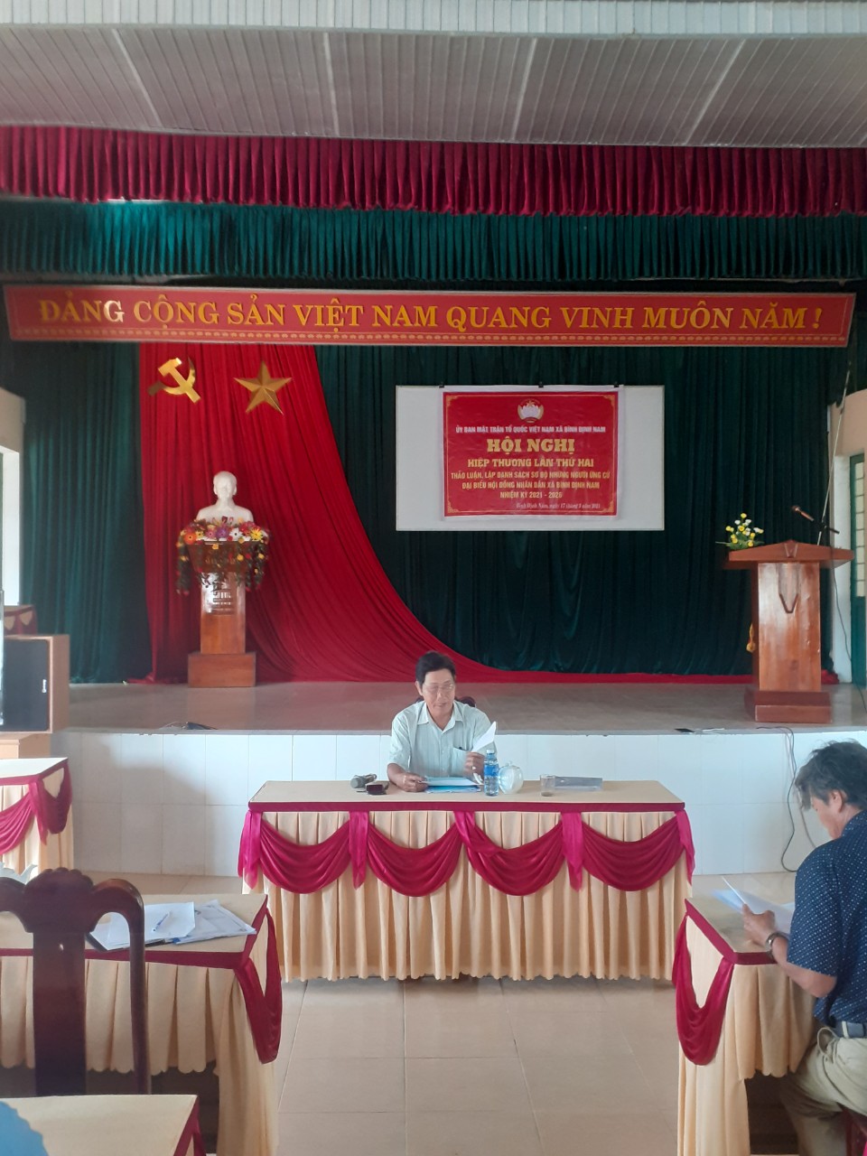 Hội nghị hiệp thương lần thứ hai xã Bình Định Nam